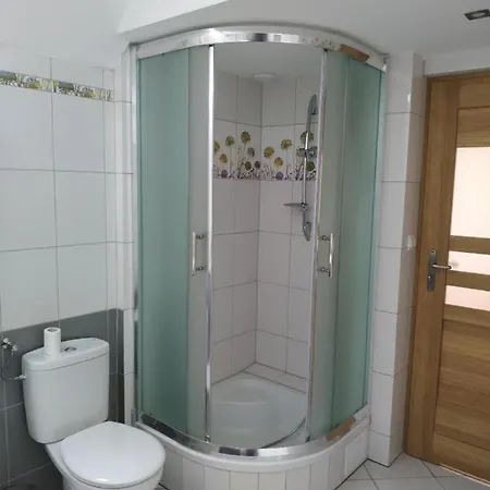 Apartment Z Ogrodem Na Hyrbie *