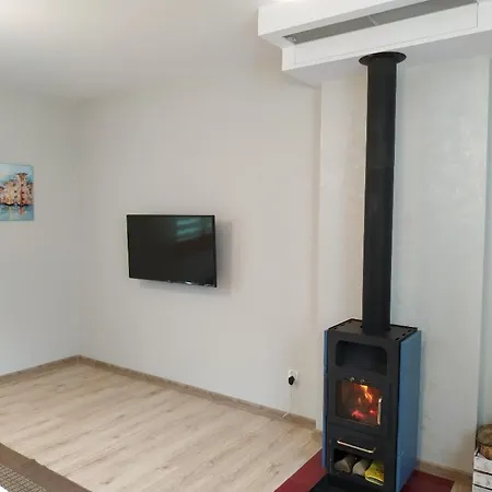 Z Ogrodem Na Hyrbie زارجيتشه