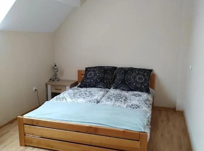 דירה Z Ogrodem Na Hyrbie *